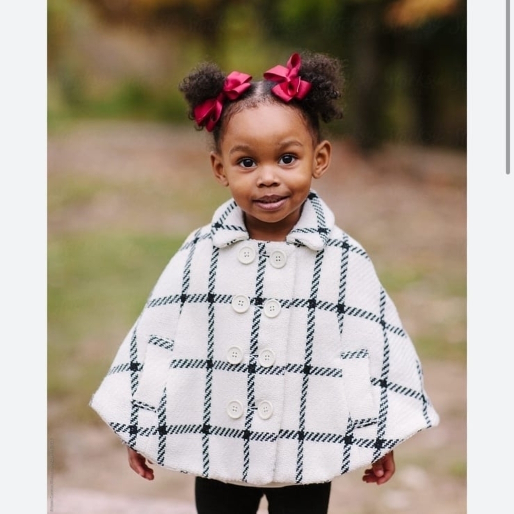 Gap Kids Cream Black Cape With Pockets Size 18-24